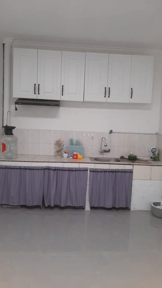 Area Dapur dengan Kitchen Set